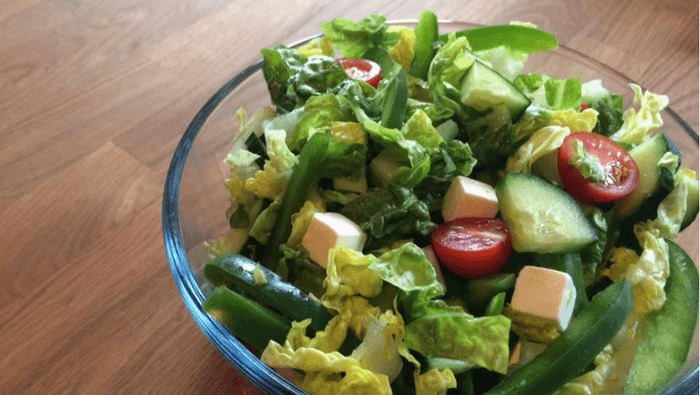 Grøn salat med salattern